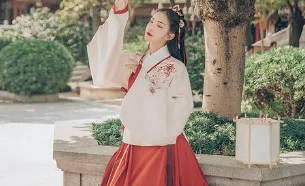 Phá dỡ nhà xưởng tại Bình Chánh, TPHCM