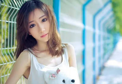 Tháo dỡ cầu thang bê tông tại Long Khánh, Đồng Nai