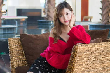 Phá tường bê tông tại Quận 5, TPHCM