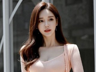 Phá móng bê tông tại Dĩ An, Bình Dương